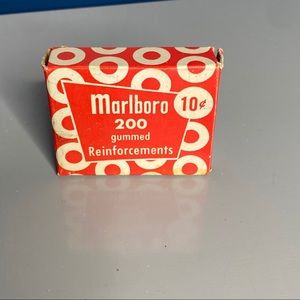 Vintage Marlboro 200pc Gummed Reinforcements box